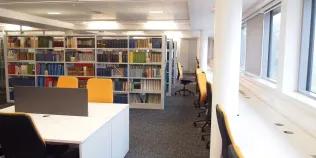 Photo showing the inside space of the Veterinary Library