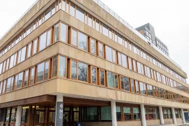 A photograph of the front of 50 George Square, the conference venue.