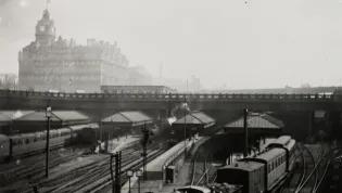 Sir Patrick Geddes, Photographic Survey of Edinburgh: Waverley Station from West Signal Bridge, 1914 (Coll-1167/PSE/L/12)
